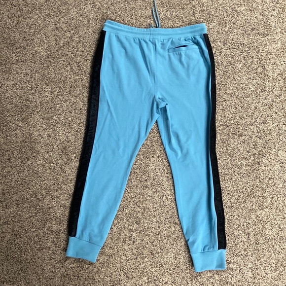 Guess Mark Logo Tape Joggers - Picture 2 of 5